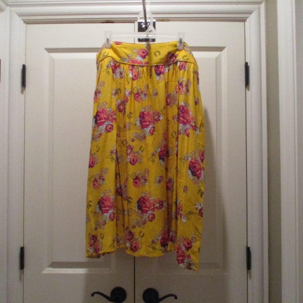 Modcloth rose and cowboy print skirt
